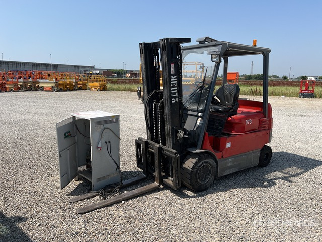 2012 Toyota 7FBMF30 3000 kg (Inoperable) Electric Forklift - Электропогрузчик: фото 4 2012 Toyota 7FBMF30 3000 kg (Inoperable) Electric Forklift - Электропогрузчик: фото 4