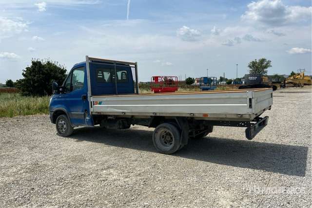 2014 Iveco 35C11 Flatbed Truck - Грузовик бортовой/ Платформа: фото 1 2014 Iveco 35C11 Flatbed Truck - Грузовик бортовой/ Платформа: фото 1