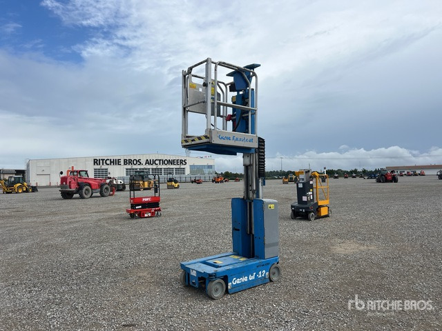 2015 Genie GR-12 Vertical Mast Lift - Вертикальный мачтовый подъемник: фото 1 2015 Genie GR-12 Vertical Mast Lift - Вертикальный мачтовый подъемник: фото 1