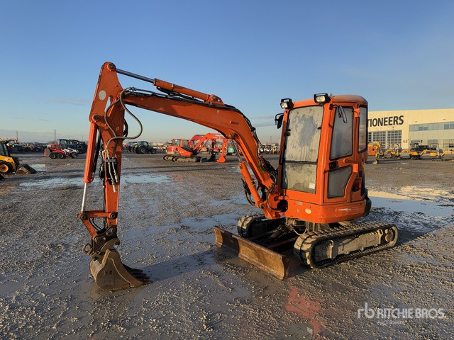 2015 Kubota U35-3A3 Mini Excavator: <6.6t - Мини-экскаватор: фото 1 2015 Kubota U35-3A3 Mini Excavator: <6.6t - Мини-экскаватор: фото 1