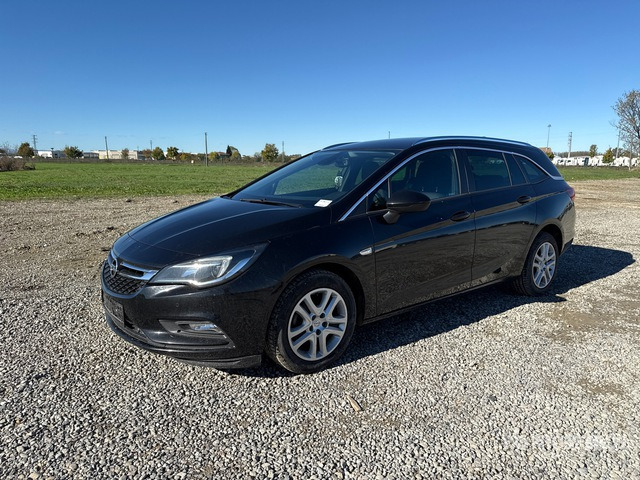 2017 Opel Astra Sport Tourer Automobile - Легковой автомобиль: фото 1 2017 Opel Astra Sport Tourer Automobile - Легковой автомобиль: фото 1