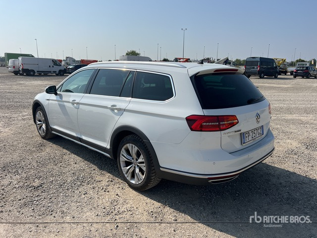 2018 Volkswagen Passat ALLTRACK SW VARIANT 2.0 TDI SCR ... Automobile - Легковой автомобиль: фото 4 2018 Volkswagen Passat ALLTRACK SW VARIANT 2.0 TDI SCR ... Automobile - Легковой автомобиль: фото 4
