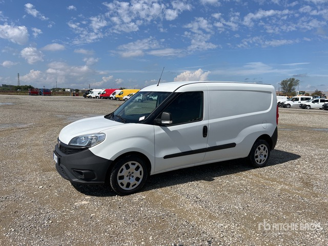 2020 Fiat Doblo CARGO MAXI 1.6 MJET 120CV LOUNGE Van Truck - Легковой фургон: фото 1 2020 Fiat Doblo CARGO MAXI 1.6 MJET 120CV LOUNGE Van Truck - Легковой фургон: фото 1