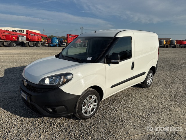 2021 Fiat Doblo CARGO CH1 LOUNGE 1.3 MJET 95CV ... Van Truck - Легковой фургон: фото 2 2021 Fiat Doblo CARGO CH1 LOUNGE 1.3 MJET 95CV ... Van Truck - Легковой фургон: фото 2