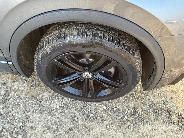 2021 Volkswagen Tiguan ALLSPACE 2.0 TDI SCR 147KW ADVA ... SUV - Внедорожник: фото 4 2021 Volkswagen Tiguan ALLSPACE 2.0 TDI SCR 147KW ADVA ... SUV - Внедорожник: фото 4