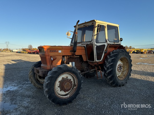 Fiat 1300 DT 4WD Tractor - Трактор: фото 1 Fiat 1300 DT 4WD Tractor - Трактор: фото 1
