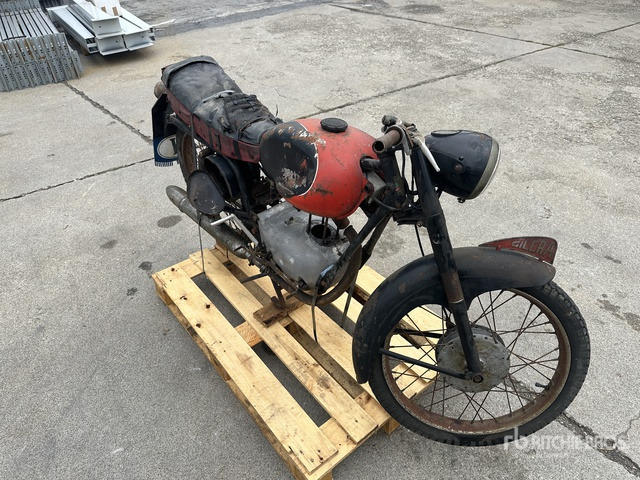 GILERA 150 Sport Classic Bike - Мотоцикл: фото 3 GILERA 150 Sport Classic Bike - Мотоцикл: фото 3