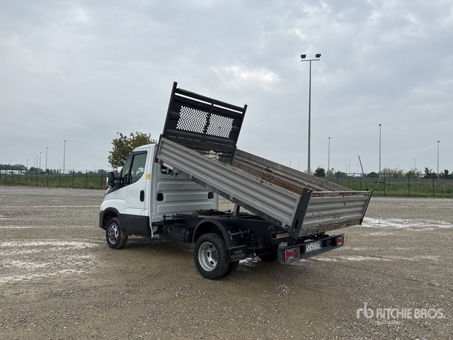 Iveco Daily 35-120 Autocarro ribaltabile: carichi leggeri - Малотоннажный самосвал: фото 4 Iveco Daily 35-120 Autocarro ribaltabile: carichi leggeri - Малотоннажный самосвал: фото 4