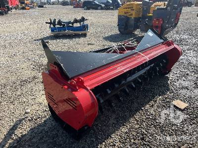 GIYI 1680 mm (Unused) - Навесное оборудование для Мини-погрузчиков с бортовым поворотом: фото 2 GIYI 1680 mm (Unused) - Навесное оборудование для Мини-погрузчиков с бортовым поворотом: фото 2