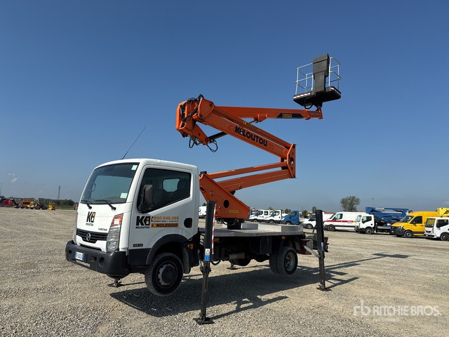 Nissan Cabstar Piattaforma autocarrata - Грузовик с подъемником: фото 2 Nissan Cabstar Piattaforma autocarrata - Грузовик с подъемником: фото 2