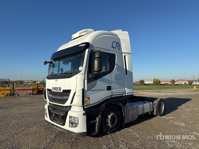 2017 Iveco Stralis 460 4x2 S/A Sleeper Truck Tractor - Тягач: фото 1 2017 Iveco Stralis 460 4x2 S/A Sleeper Truck Tractor - Тягач: фото 1