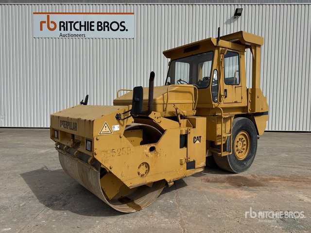 1992 Cat CB-525B Compacteur Monocylindre Smooth Drum Compactor - Компактор: фото 2 1992 Cat CB-525B Compacteur Monocylindre Smooth Drum Compactor - Компактор: фото 2