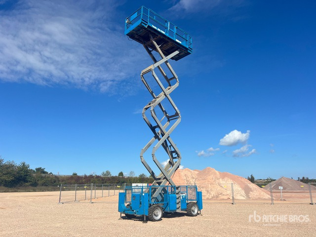 2001 Genie GS4390 4x4 Nacelle Ciseaux Scissor Lift - Ножничный подъемник: фото 3 2001 Genie GS4390 4x4 Nacelle Ciseaux Scissor Lift - Ножничный подъемник: фото 3