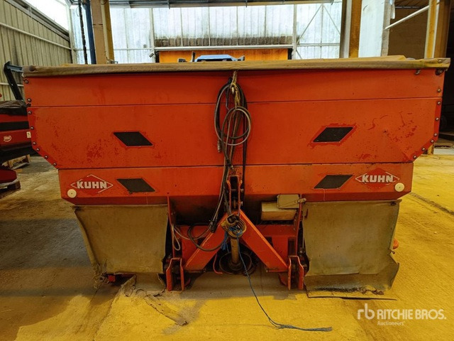 2002 Kuhn Axera 3-Point Fertilizer Spreader - Косилка-измельчитель/ Мульчер: фото 2 2002 Kuhn Axera 3-Point Fertilizer Spreader - Косилка-измельчитель/ Мульчер: фото 2