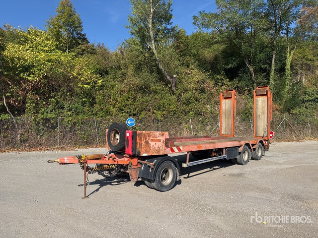 2003 TR AX R243WUL Tri/A Single Drop Remorque Port ... Lowboy Trailer - Низкорамный полуприцеп: фото 1 2003 TR AX R243WUL Tri/A Single Drop Remorque Port ... Lowboy Trailer - Низкорамный полуприцеп: фото 1