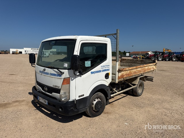 2008 Nissan Cabstar 35.13 Camion Benne (Inoperable) Dump Truck: Light Duty - Малотоннажный самосвал: фото 1 2008 Nissan Cabstar 35.13 Camion Benne (Inoperable) Dump Truck: Light Duty - Малотоннажный самосвал: фото 1
