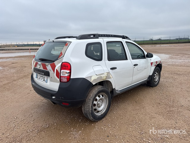 2014 DACIA Duster 4x4 4WD SUV (Inoperable) SUV - Внедорожник: фото 3 2014 DACIA Duster 4x4 4WD SUV (Inoperable) SUV - Внедорожник: фото 3