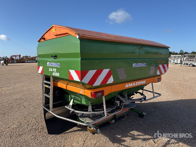 2017 Amazone ZA-TS 4200 54 m 3-Point 4200 L Epandeur A ... Fertilizer Spreader - Разбрасыватель удобрений: фото 3 2017 Amazone ZA-TS 4200 54 m 3-Point 4200 L Epandeur A ... Fertilizer Spreader - Разбрасыватель удобрений: фото 3