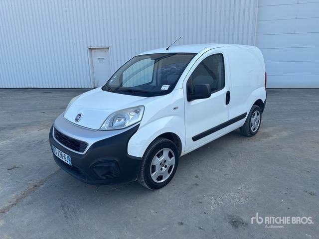 2017 Fiat Fiorino Fourgon Van Truck - Цельнометаллический фургон: фото 2 2017 Fiat Fiorino Fourgon Van Truck - Цельнометаллический фургон: фото 2
