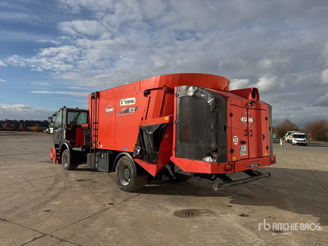2018 Kuhn SPW Intense 2 CL 4x2 Melangeuse Distributrice Au ... Feed Mixer - Кормораздатчик: фото 2 2018 Kuhn SPW Intense 2 CL 4x2 Melangeuse Distributrice Au ... Feed Mixer - Кормораздатчик: фото 2