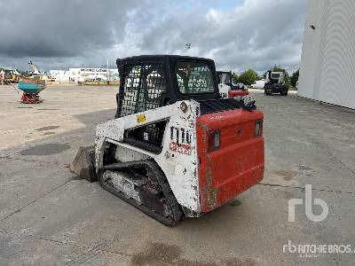 BOBCAT T110 Chargeuse Compacte Sur Chenilles - Мини-погрузчик с бортовым поворотом: фото 2 BOBCAT T110 Chargeuse Compacte Sur Chenilles - Мини-погрузчик с бортовым поворотом: фото 2