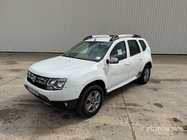 2015 DACIA Duster 4x4 Vehicule Utilitaire Cargo Van - Фургон: фото 2 2015 DACIA Duster 4x4 Vehicule Utilitaire Cargo Van - Фургон: фото 2