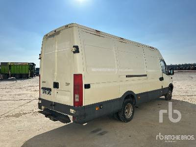 IVECO DAILY 35C12 Vehicule Utilitaire - Цельнометаллический фургон: фото 3 IVECO DAILY 35C12 Vehicule Utilitaire - Цельнометаллический фургон: фото 3