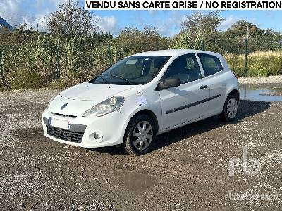RENAULT CLIO Vehicule Utilitaire - Цельнометаллический фургон: фото 1 RENAULT CLIO Vehicule Utilitaire - Цельнометаллический фургон: фото 1