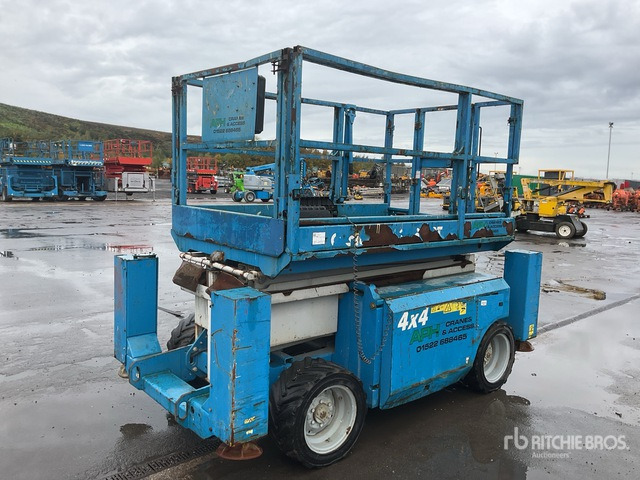 2008 Genie GS3268 4x4 Diesel Scissor Lift - Ножничный подъемник: фото 4 2008 Genie GS3268 4x4 Diesel Scissor Lift - Ножничный подъемник: фото 4