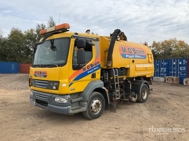 2012 DAF 55.220 2017 Johnston on Sweeper Truck - Подметально-уборочная машина: фото 2 2012 DAF 55.220 2017 Johnston on Sweeper Truck - Подметально-уборочная машина: фото 2