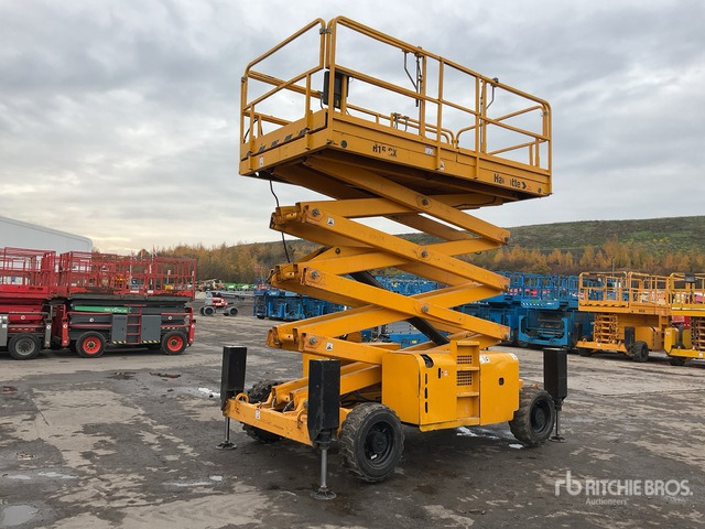 2014 Haulotte H15SDX 4x4 Diesel Scissor Lift - Ножничный подъемник: фото 2 2014 Haulotte H15SDX 4x4 Diesel Scissor Lift - Ножничный подъемник: фото 2