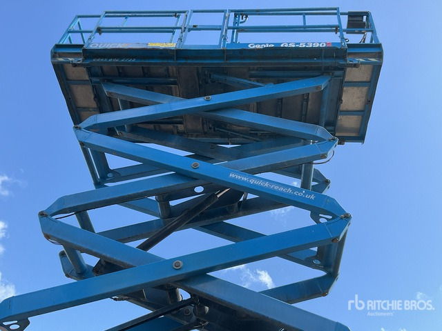 2016 Genie GS5390 4x4 Diesel Scissor Lift - Ножничный подъемник: фото 4 2016 Genie GS5390 4x4 Diesel Scissor Lift - Ножничный подъемник: фото 4