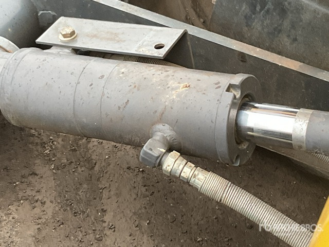 2016 Komatsu PC14-R3S Mini Excavator: <6.6t - Мини-экскаватор: фото 5 2016 Komatsu PC14-R3S Mini Excavator: <6.6t - Мини-экскаватор: фото 5