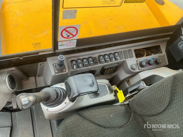 2018 JCB 65R-1 2018 JCB 65R-1 Tracked Excavator Mini Excavator: <6.6t - Мини-экскаватор: фото 5 2018 JCB 65R-1 2018 JCB 65R-1 Tracked Excavator Mini Excavator: <6.6t - Мини-экскаватор: фото 5