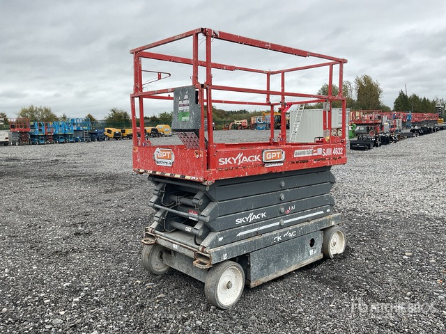 Skyjack SJ4632 Scissor Lift - Ножничный подъемник: фото 3 Skyjack SJ4632 Scissor Lift - Ножничный подъемник: фото 3