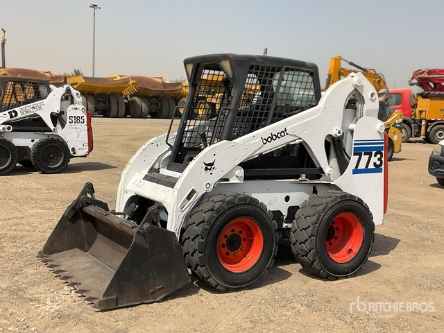 2001 Bobcat 773 - Мини-погрузчик с бортовым поворотом: фото 2 2001 Bobcat 773 - Мини-погрузчик с бортовым поворотом: фото 2