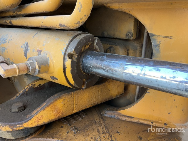 2003 Cat 740 - Сочленённый самосвал: фото 5 2003 Cat 740 - Сочленённый самосвал: фото 5