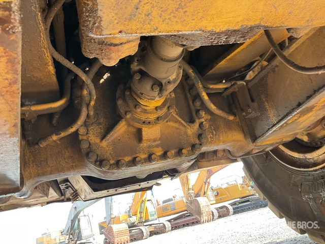 Сочленённый самосвал 2004 Cat 740: фото 6 Сочленённый самосвал 2004 Cat 740: фото 6