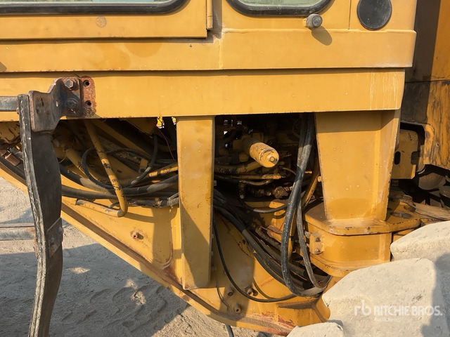 2005 Cat 14H - Грейдер: фото 5 2005 Cat 14H - Грейдер: фото 5