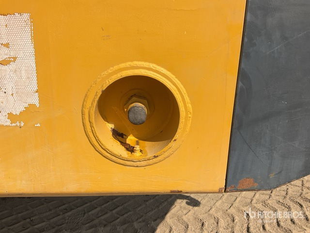 2012 Komatsu HM400-2R Articulated Dump Truck - Сочленённый самосвал: фото 4 2012 Komatsu HM400-2R Articulated Dump Truck - Сочленённый самосвал: фото 4