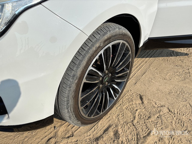 2015 Land Rover Range Rover AWD SUV - Внедорожник: фото 4 2015 Land Rover Range Rover AWD SUV - Внедорожник: фото 4