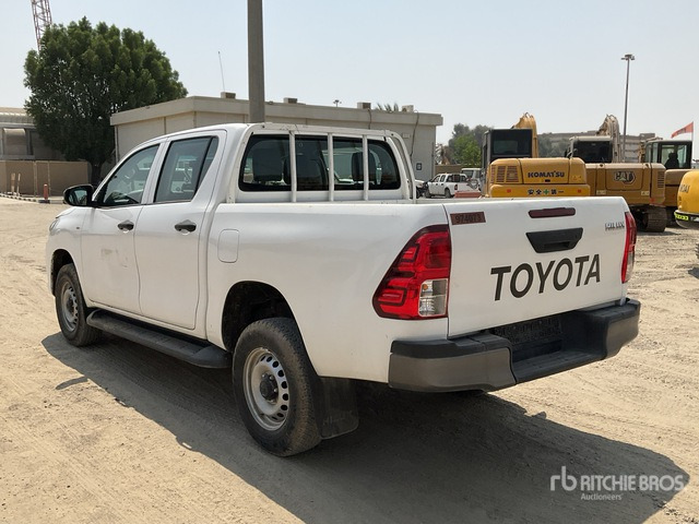 2018 Toyota Hilux 4x4 Crew Cab Pickup - Пикап: фото 3 2018 Toyota Hilux 4x4 Crew Cab Pickup - Пикап: фото 3