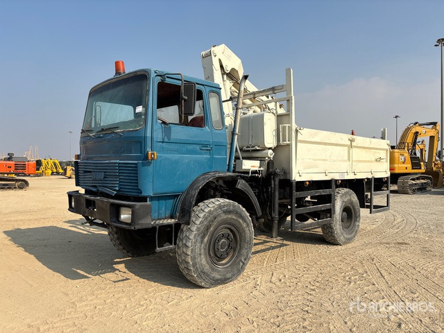 Iveco 110-17 Flatbed Truck with Crane - Грузовик бортовой/ Платформа, Автоманипулятор: фото 1 Iveco 110-17 Flatbed Truck with Crane - Грузовик бортовой/ Платформа, Автоманипулятор: фото 1