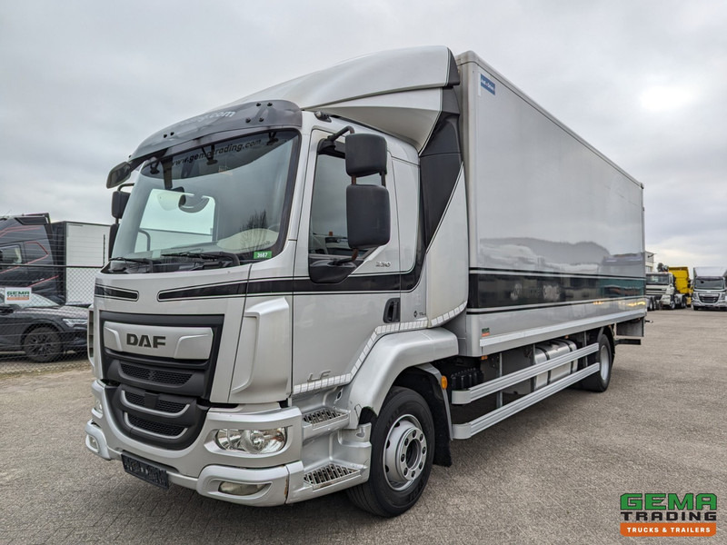 DAF LF 230 FA 4x2 Dagcab Euro6 - 6cil - Geslotenbak 7.2m + Laadklep 1500kg - Navi - 05/2025APK - Грузовик с закрытым кузовом: фото 1 DAF LF 230 FA 4x2 Dagcab Euro6 - 6cil - Geslotenbak 7.2m + Laadklep 1500kg - Navi - 05/2025APK - Грузовик с закрытым кузовом: фото 1