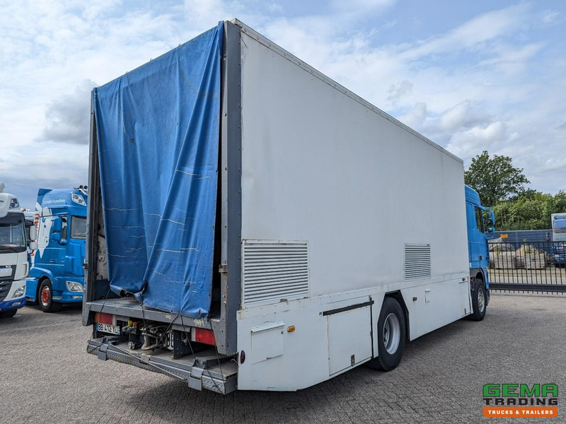 DAF XF95.430 4x2 Spacecab Euro2 - Retarder - Geslotenbak 7.7m - Handgeschakeld - Vangmuil - Грузовик с закрытым кузовом: фото 3 DAF XF95.430 4x2 Spacecab Euro2 - Retarder - Geslotenbak 7.7m - Handgeschakeld - Vangmuil - Грузовик с закрытым кузовом: фото 3