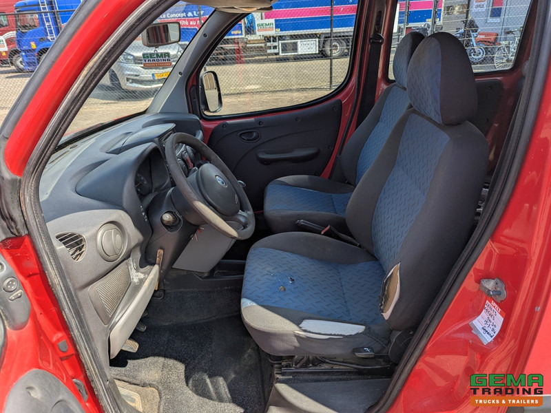 Fiat Doblò 1.9 JTD Euro4 - Handgeschakeld - Trekhaak - Легковой фургон: фото 5 Fiat Doblò 1.9 JTD Euro4 - Handgeschakeld - Trekhaak - Легковой фургон: фото 5