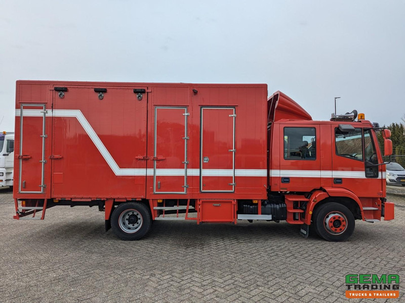 Iveco Tector ML120E24D 4x2 Euro3 DubbelCabine - Paardenwagen 3-Paards - Kleedruimte - Hydraulische klep- TOP! в лизинг Iveco Tector ML120E24D 4x2 Euro3 DubbelCabine - Paardenwagen 3-Paards - Kleedruimte - Hydraulische klep- TOP!: фото 13 Iveco Tector ML120E24D 4x2 Euro3 DubbelCabine - Paardenwagen 3-Paards - Kleedruimte - Hydraulische klep- TOP! в лизинг Iveco Tector ML120E24D 4x2 Euro3 DubbelCabine - Paardenwagen 3-Paards - Kleedruimte - Hydraulische klep- TOP!: фото 13