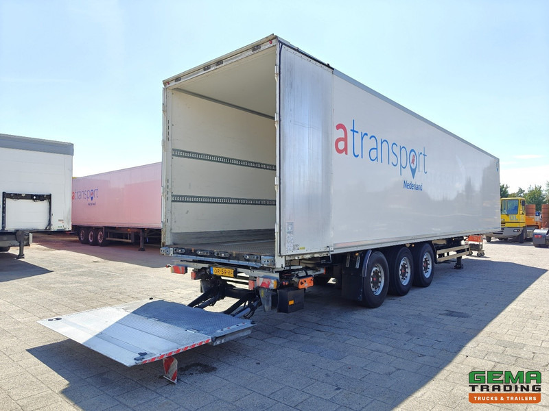 Kögel SKH24 3-Assen SAF - Gesloten Opbouw - LiftAs - Schijfremmen - Laadklep 2000KG - Полуприцеп-фургон: фото 1 Kögel SKH24 3-Assen SAF - Gesloten Opbouw - LiftAs - Schijfremmen - Laadklep 2000KG - Полуприцеп-фургон: фото 1