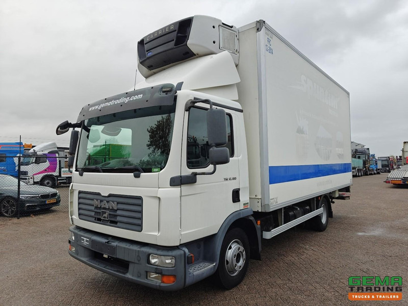 MAN TGL 12.180 4x2 Dagcabine Euro4 - Koel-Vriesbak 5.5m - Carrier Supra 850Mt - Laadklep 1500KG - 02/2026 APK - Рефрижератор: фото 1 MAN TGL 12.180 4x2 Dagcabine Euro4 - Koel-Vriesbak 5.5m - Carrier Supra 850Mt - Laadklep 1500KG - 02/2026 APK - Рефрижератор: фото 1