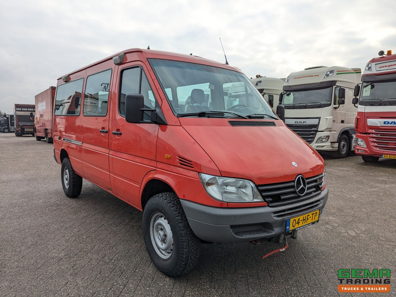 Mercedes-Benz 316 CDI 4x4 Euro3 - 59.000km - 9 Persoons - Lier - 3 Sperren! Hoge en Lage Gearing - Микроавтобус, Пассажирский фургон: фото 2 Mercedes-Benz 316 CDI 4x4 Euro3 - 59.000km - 9 Persoons - Lier - 3 Sperren! Hoge en Lage Gearing - Микроавтобус, Пассажирский фургон: фото 2